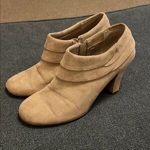AEROSOLES Suede Folded-Cuff Ankle Boot in Tan